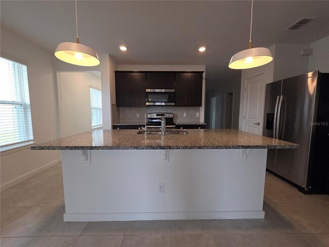 Building Photo - 2130 Bur Oak Blvd