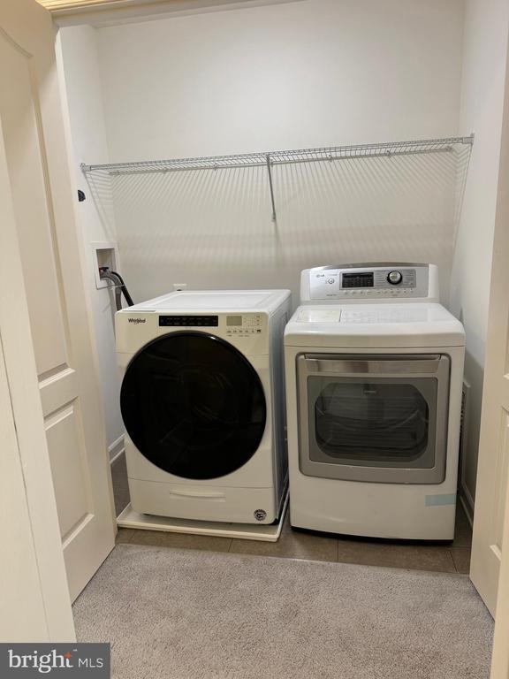 Building Photo - 9610 Eaves Dr