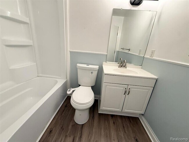 Building Photo - 23647 Stonehenge Blvd