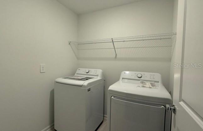 Building Photo - 5695 Nispero Wy