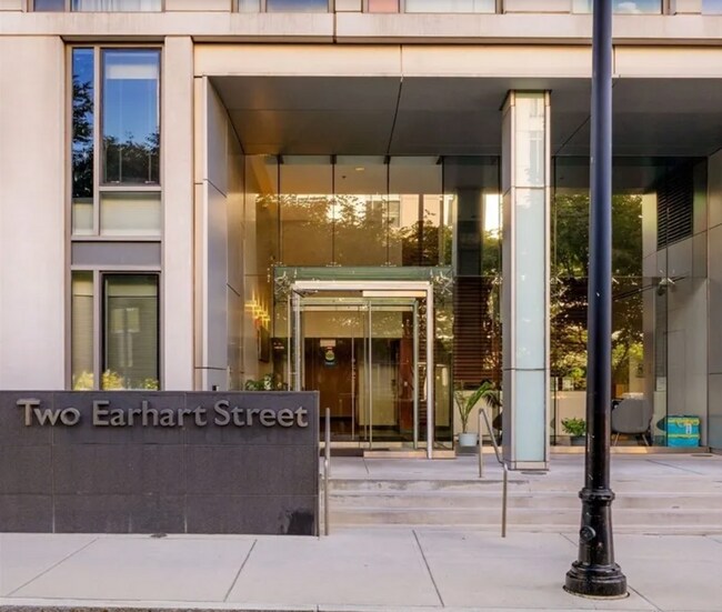 Building Photo - 2 Earhart St