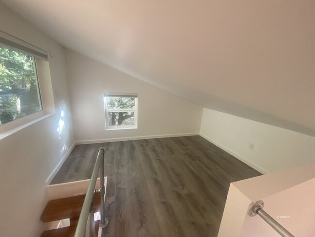 Building Photo - Move-In Ready Newer Tiny Home in The Forest
