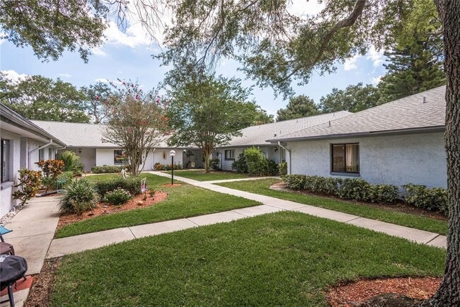 Building Photo - 2713 Countryside Blvd