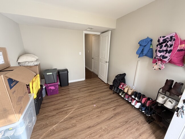 Building Photo - 606 Muddy Creek Rd