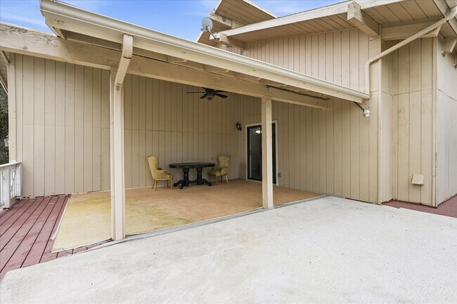 Building Photo - 29295 Glacier Dr