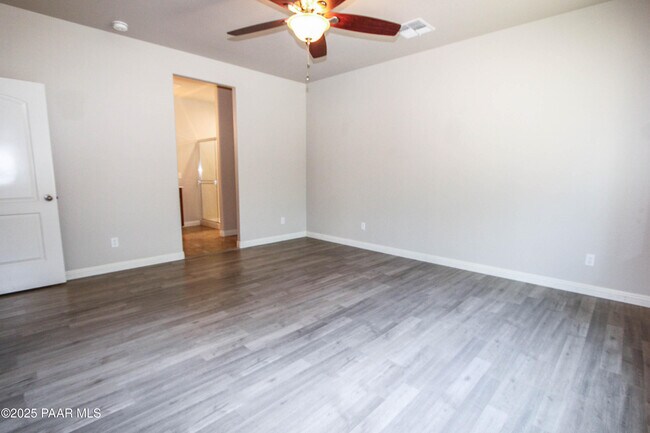Building Photo - 2677 Capella Dr