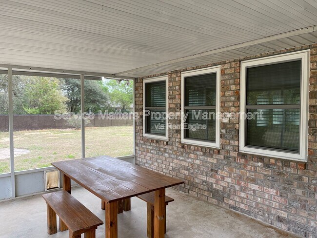 Building Photo - 6274 Robinhood Rd