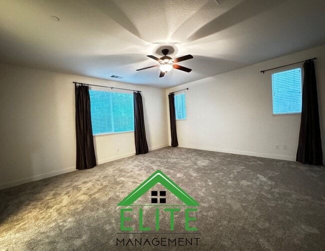 Building Photo - 2104 Westmeath Way