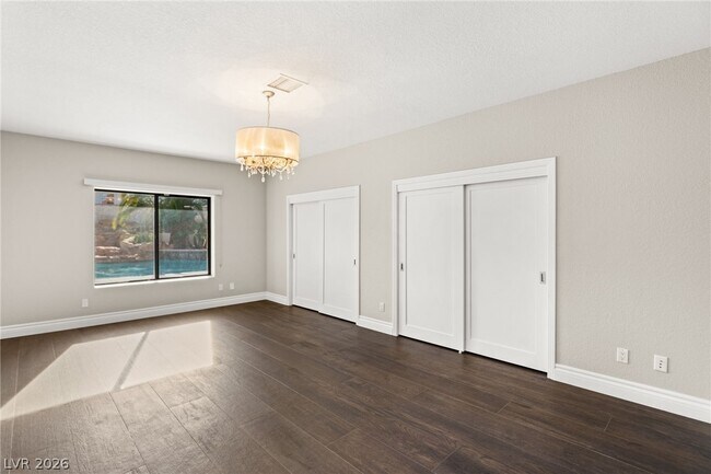 Building Photo - 13 Dovetail Cir