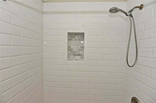 Building Photo - 2957 Rouen Ave