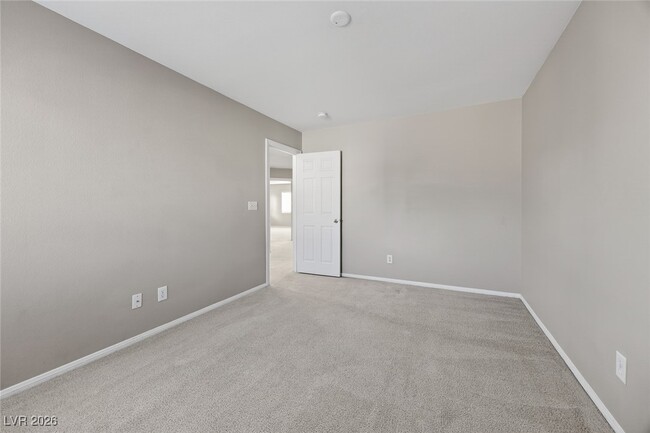 Building Photo - 621 Iron Stirrup Ave