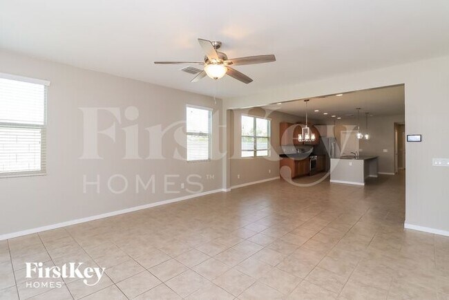 Building Photo - 4052 S 101st Ln