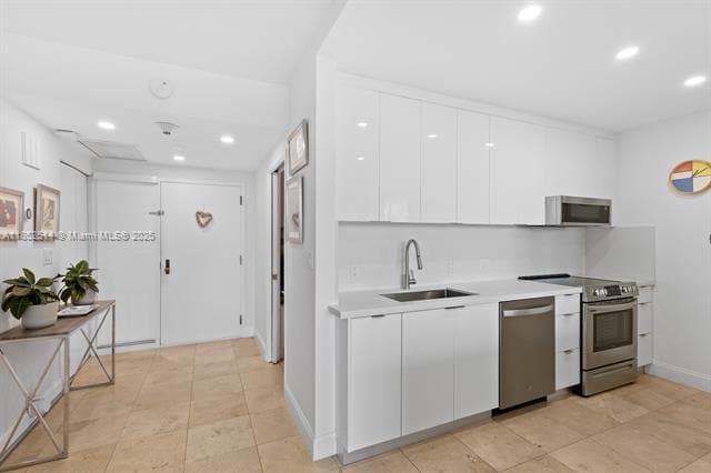 Building Photo - 161 Crandon Blvd