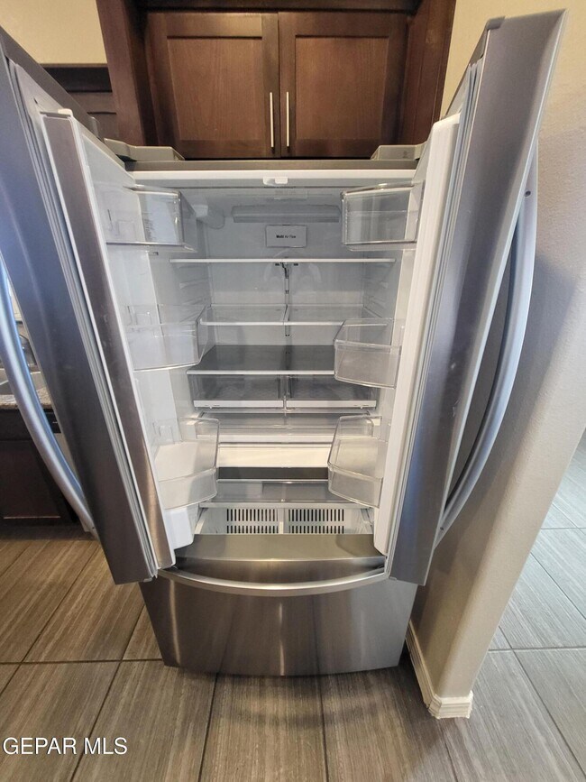 Building Photo - 3150 Spring Willow