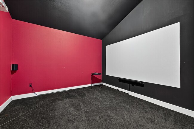 Building Photo - 1603 Holly St