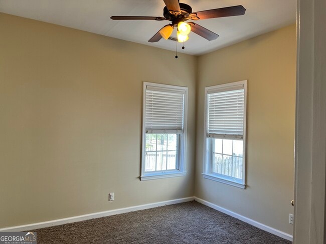 Building Photo - 99 High Pt N Dr