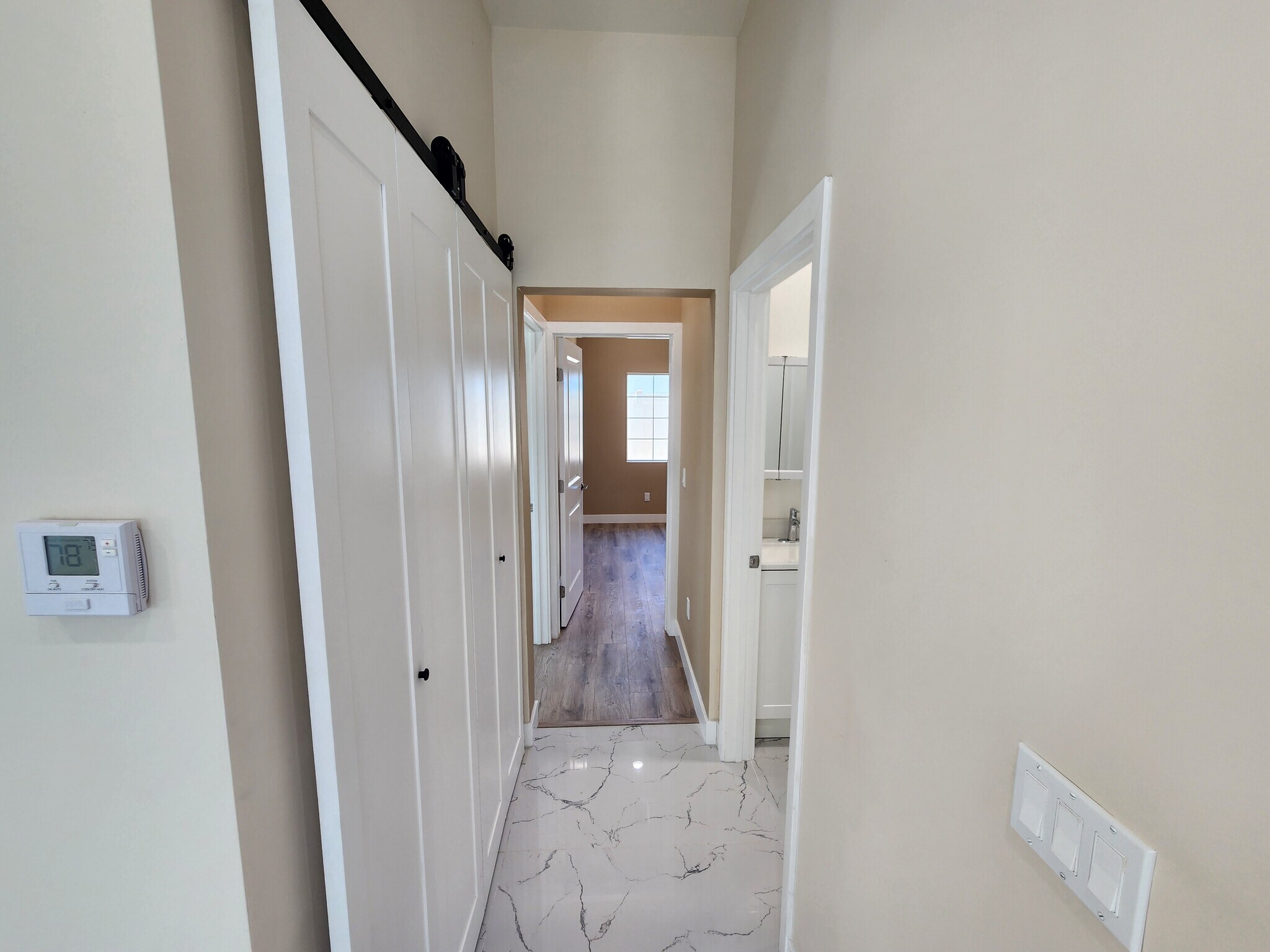 Building Photo - 10926 Olinda St