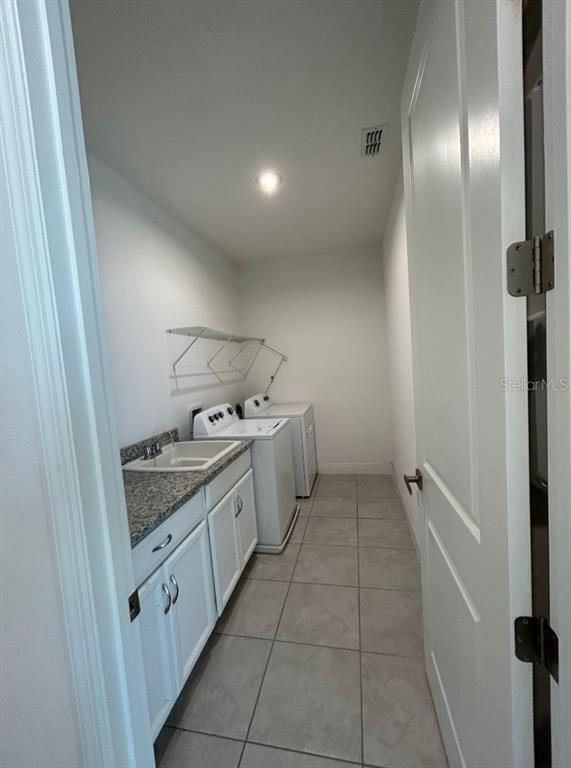 Building Photo - 9918 Summerlake Groves St