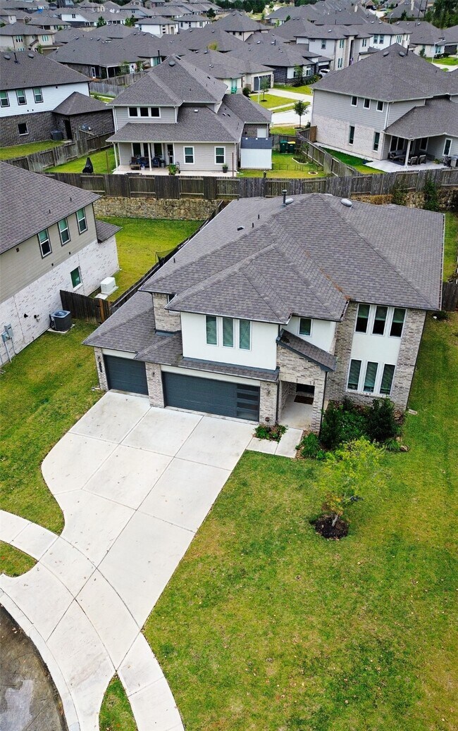 Building Photo - 14035 Vly Crk Ct