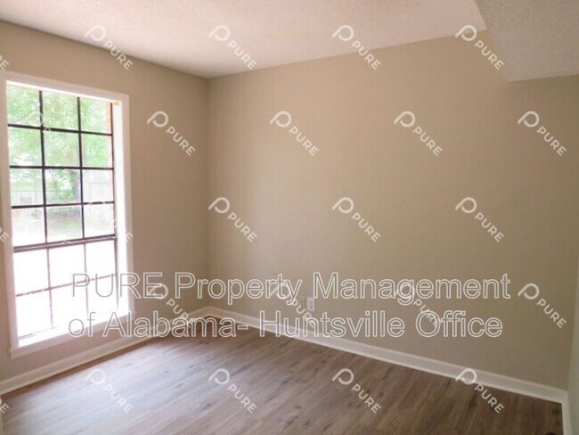 Building Photo - 3606 White Oak Way SW