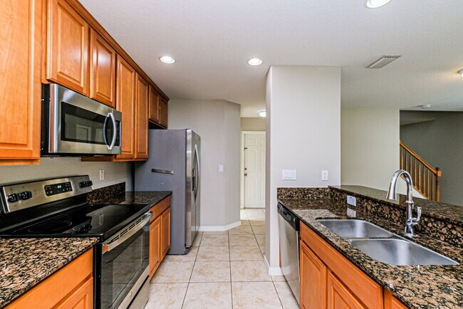 Building Photo - 3348 Thistledown Ln