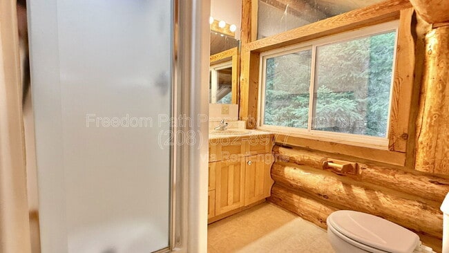 Building Photo - 520 Day Break Rd