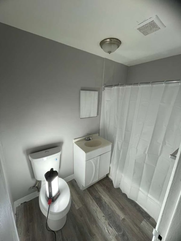 Building Photo - 13984 Superior Rd