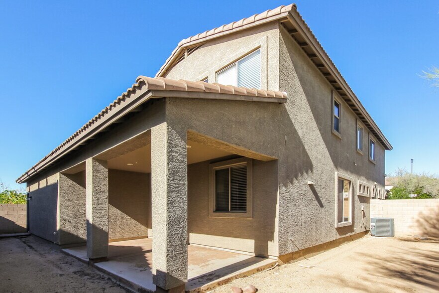 Building Photo - 2507 W Old Paint Trail