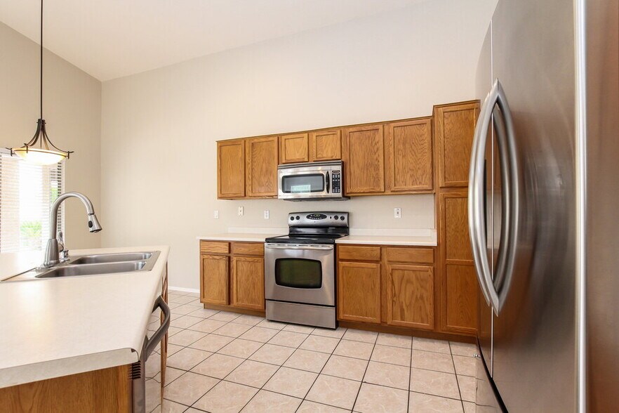 Building Photo - 9166 W Melinda Ln