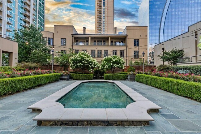 Building Photo - 3376 Peachtree Rd NE