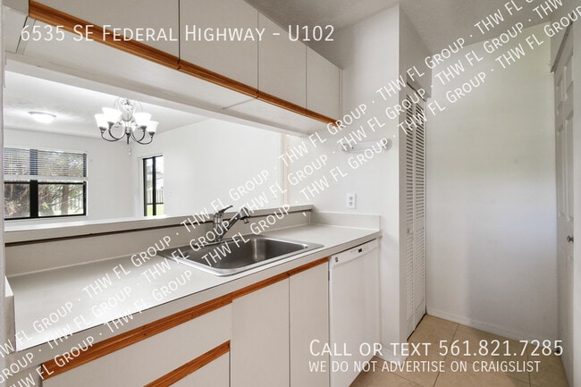 Building Photo - 6535 SE Federal Hwy