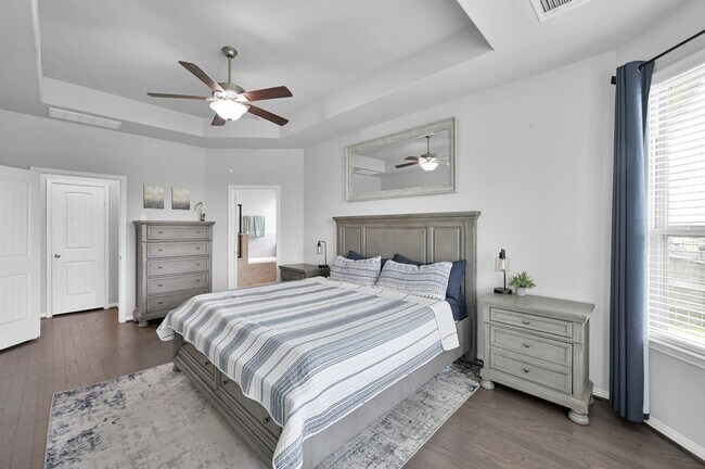 Building Photo - 3791 Lake Bend Shore Dr