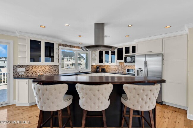 Building Photo - 326 Cutter Ln