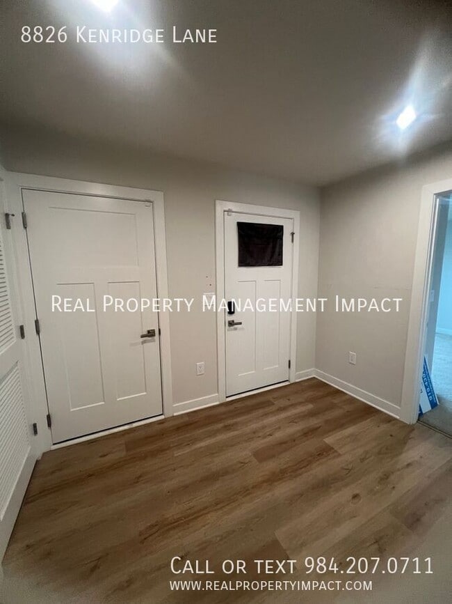 Building Photo - 8826 Kenridge Ln