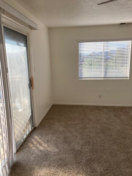Building Photo - 2540 Fremont St