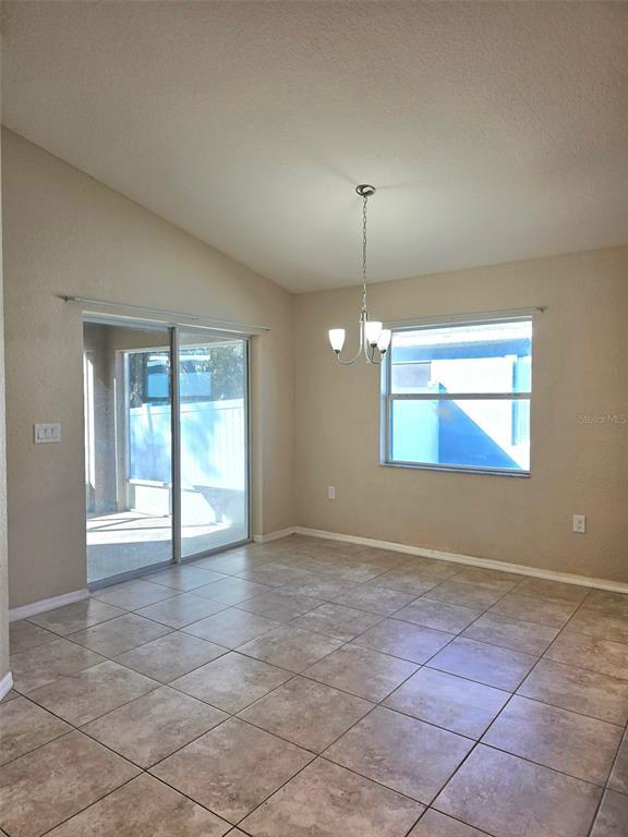 Building Photo - 1022 Rivershore Ave