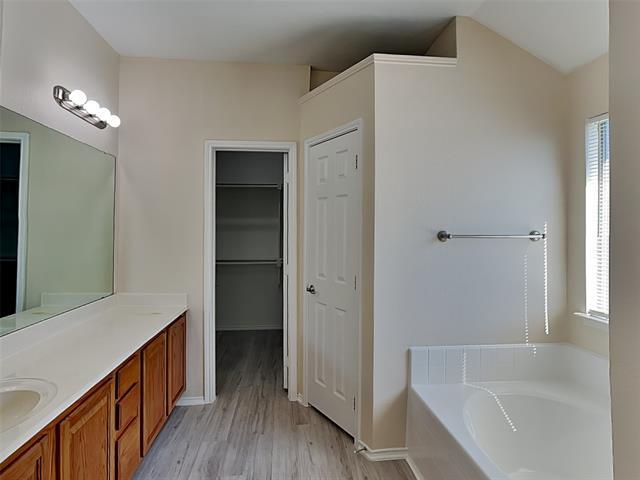 Building Photo - 613 Destin Dr