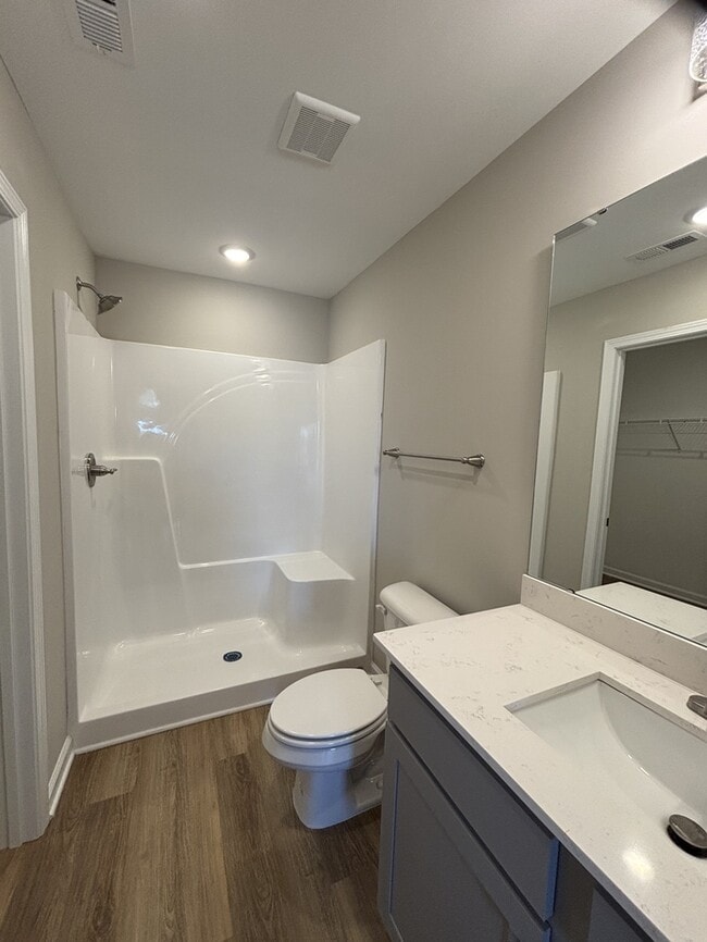 Building Photo - 102 Bradfield Cir