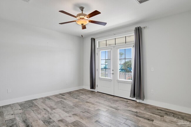 Building Photo - 16262 Tarpon Dr