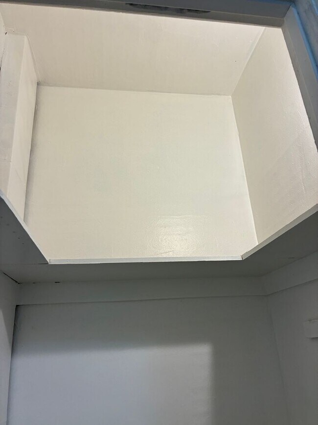 Building Photo - 5543 S Shields Ave