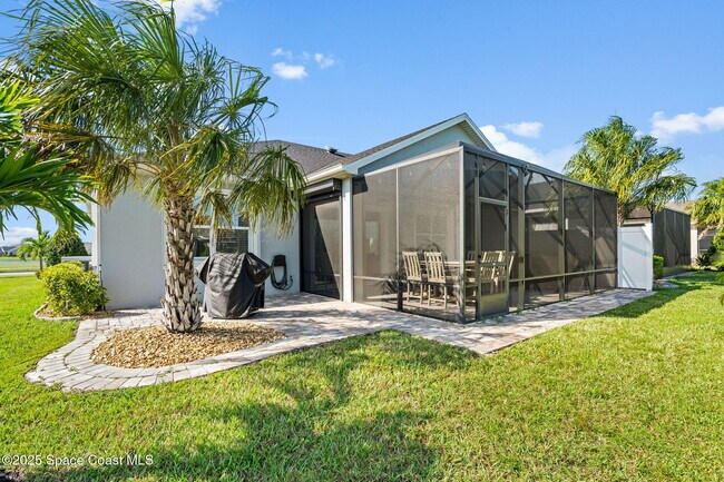 Building Photo - 2718 Addison Dr