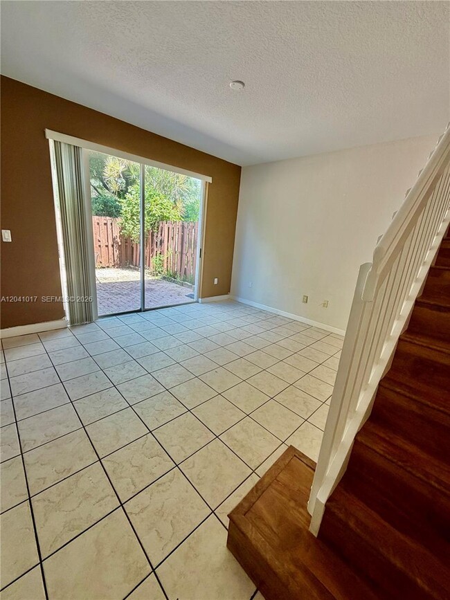 Building Photo - 5770 NW 113th Pl