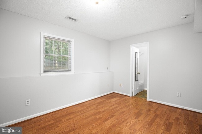Building Photo - 7303 Sunset Ridge Ct