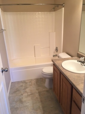 Building Photo - Skyhawk Townhome