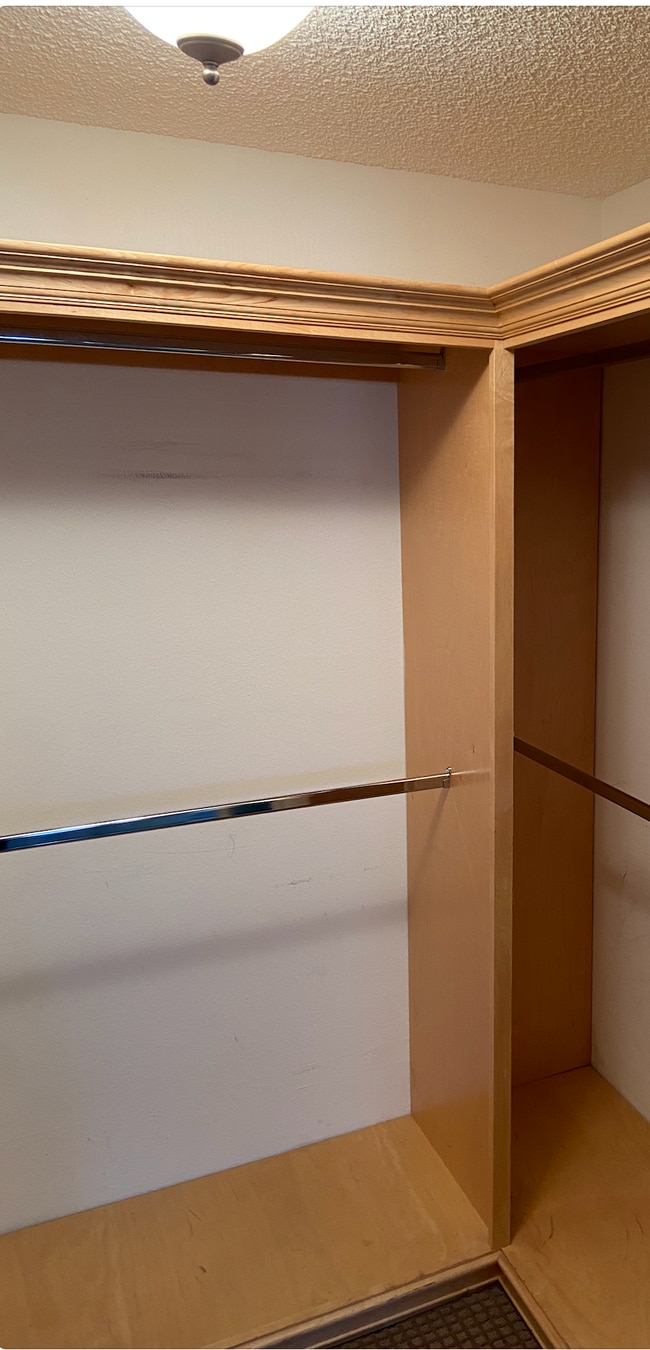 Walk-in closet - 1823 11th St