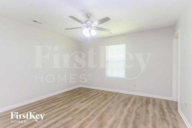 Building Photo - 5610 Simmul Ln