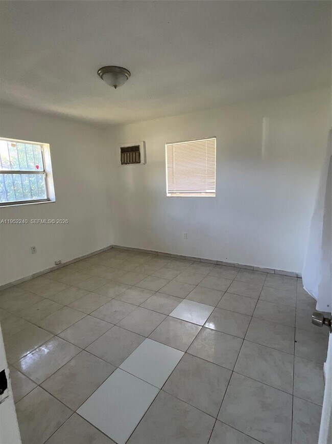 Building Photo - 1160 NE 200th Terrace