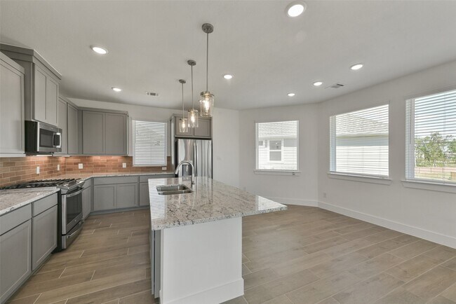 Building Photo - 1446 Shaded Rock Dr