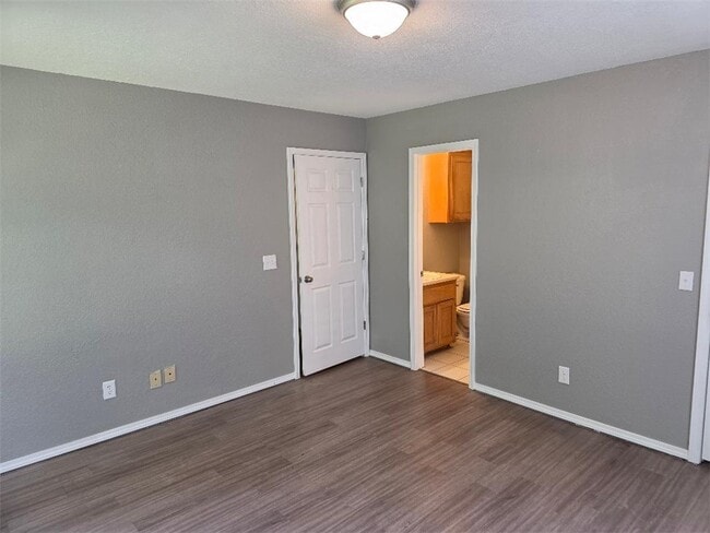 Building Photo - 602 Paige Pl