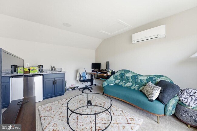 Building Photo - 2818 Dart Dr